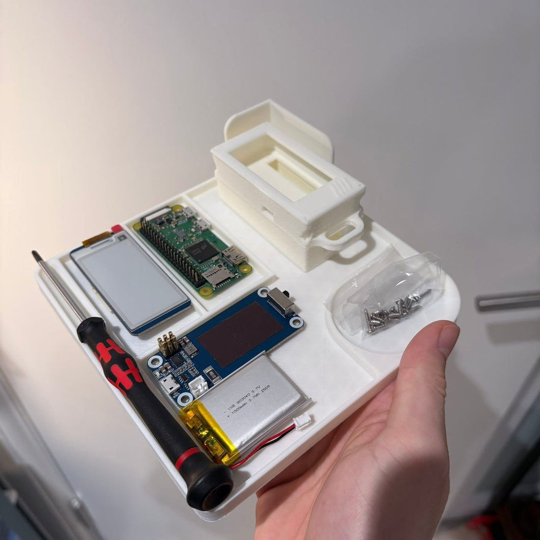 How I Keep My Maker Workspace Organised — Tips for Engineers & Hobbyists